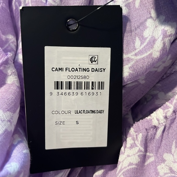 Trendy Floating Daisy V-neck Camisole Top, NWT - Picture 7 of 7